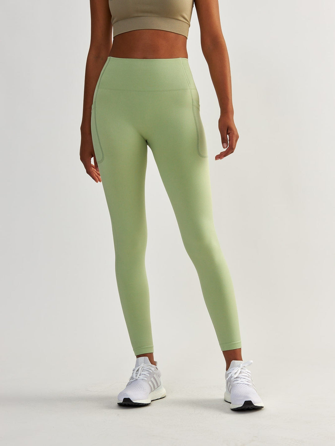 Pistaziengrüne Leggings mit Taschen - Lift Me Up