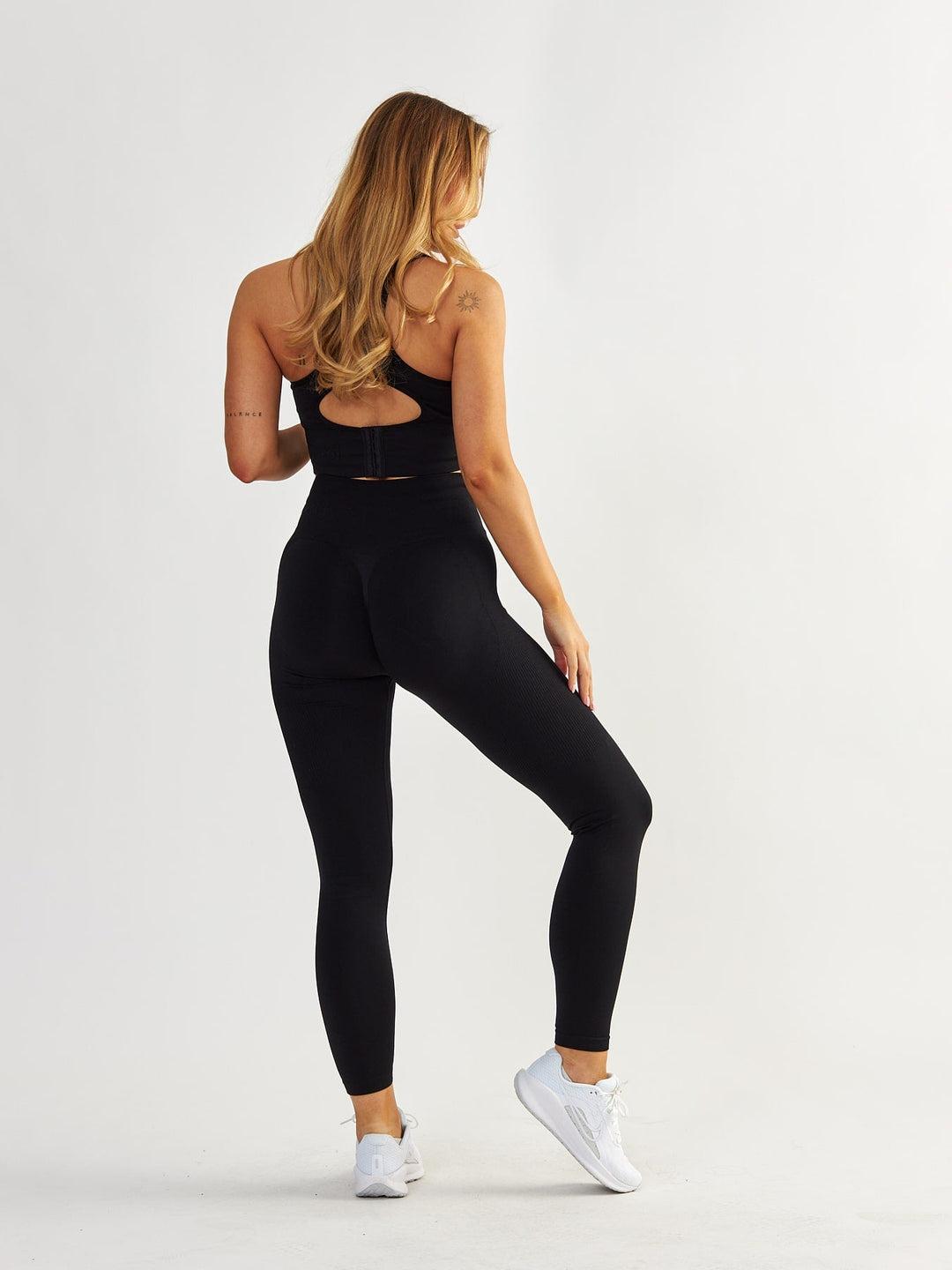 Schwarze Scrunch Leggings - Body Boost